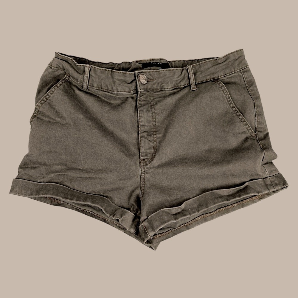 Aeropostale High Rise‎ Midi Shorts Womens 16 Olive Green Cuffed Stretch Utility